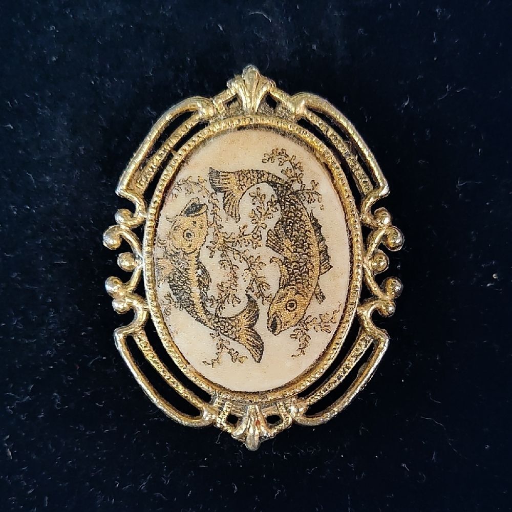 Vintage 1960s Gold and Cream Fish Brooch
